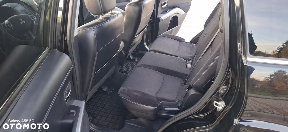 Mitsubishi Outlander 2.2 DID Intense EU5 - 11