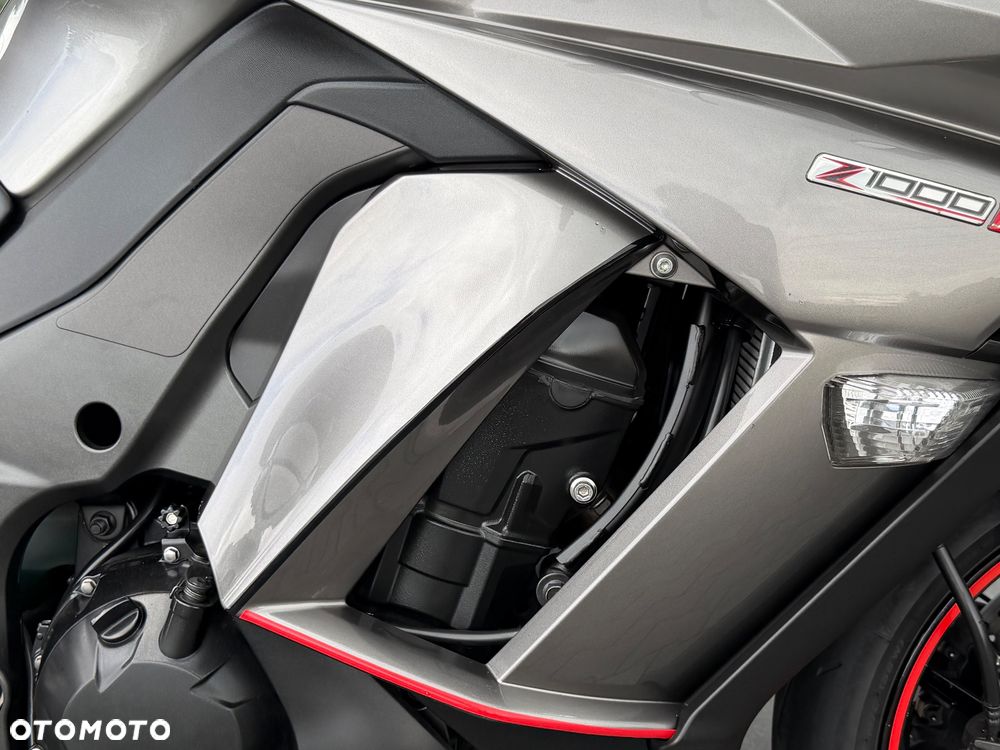 Kawasaki Ninja 1000 SX - 16