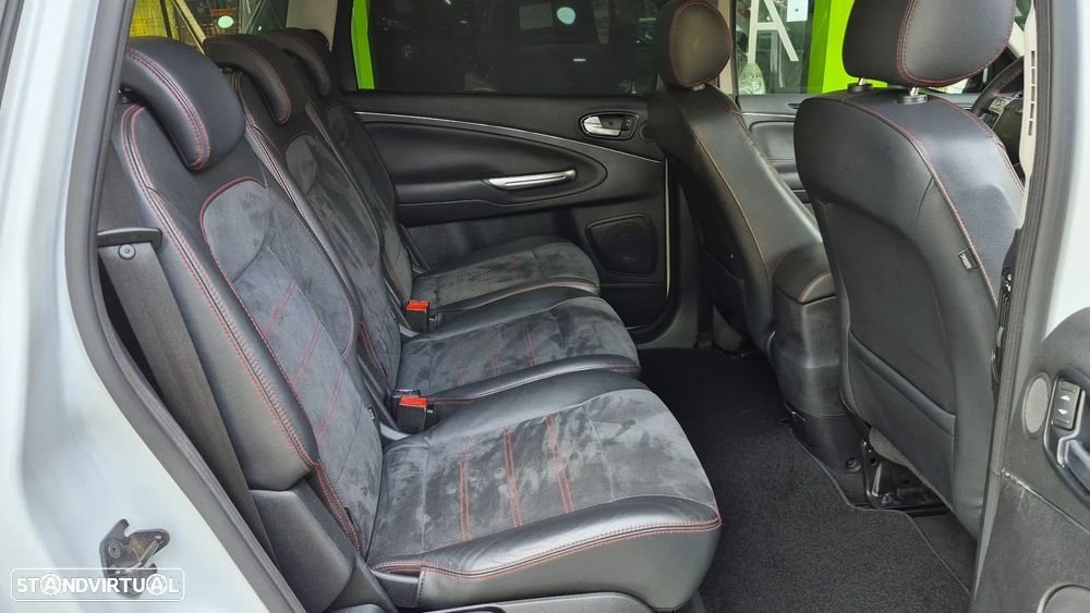 Ford S-Max 2.0 TDCi Titanium 7L - 14