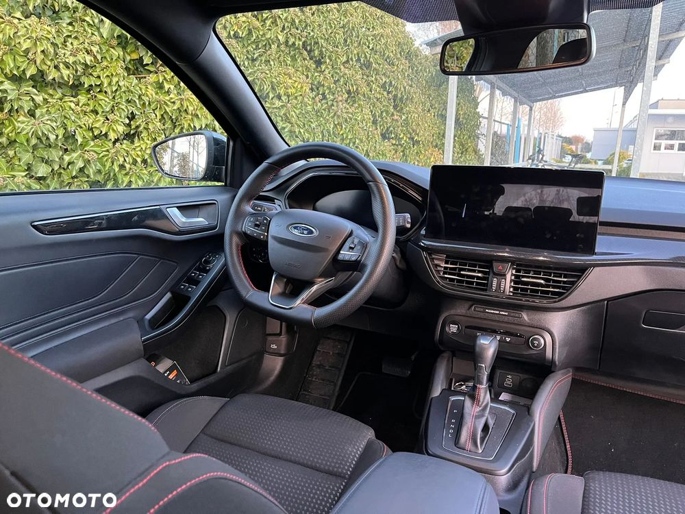 Ford Focus 1.0 EcoBoost Hybrid ST-LINE X - 18