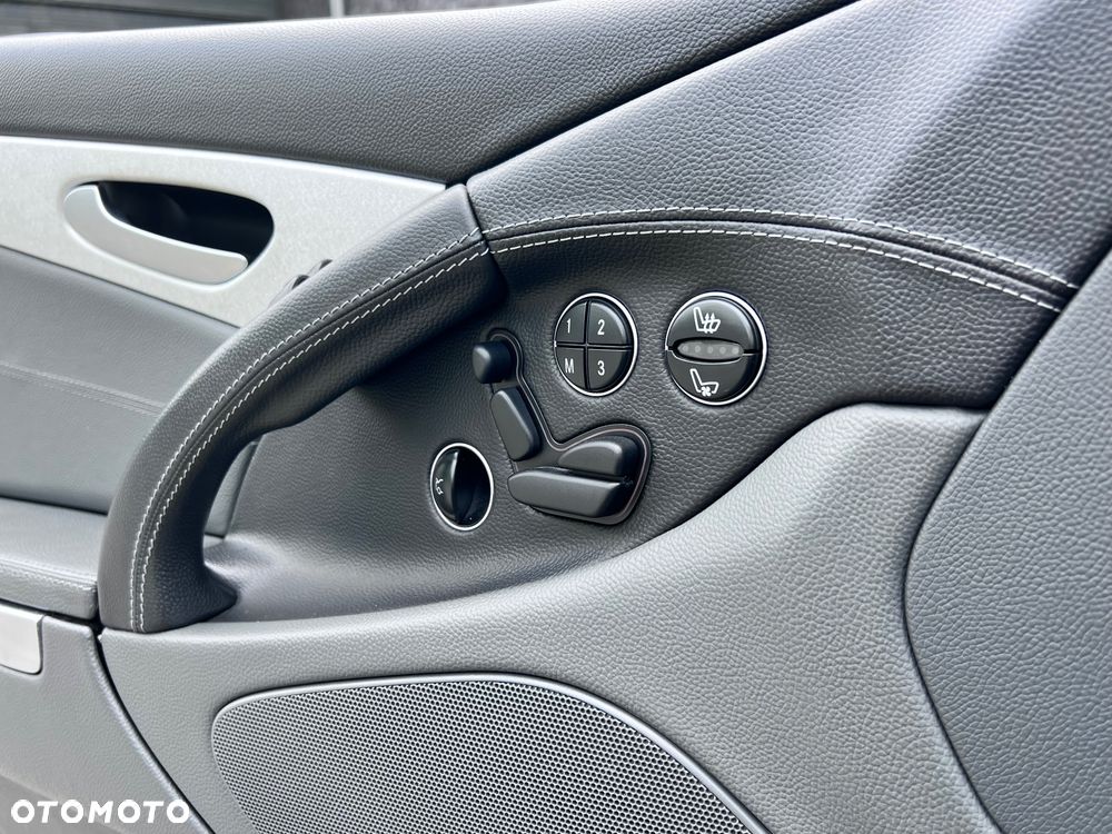 Mercedes-Benz SL 55 AMG - 24