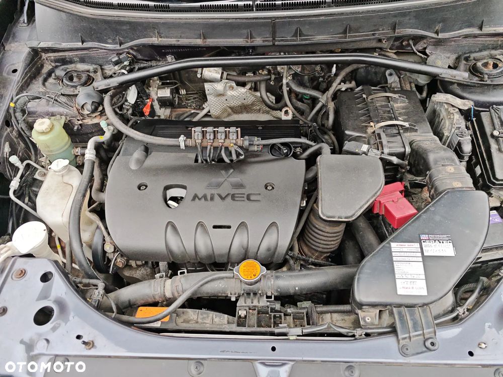 Mitsubishi Outlander 2.4 Intense + - 30