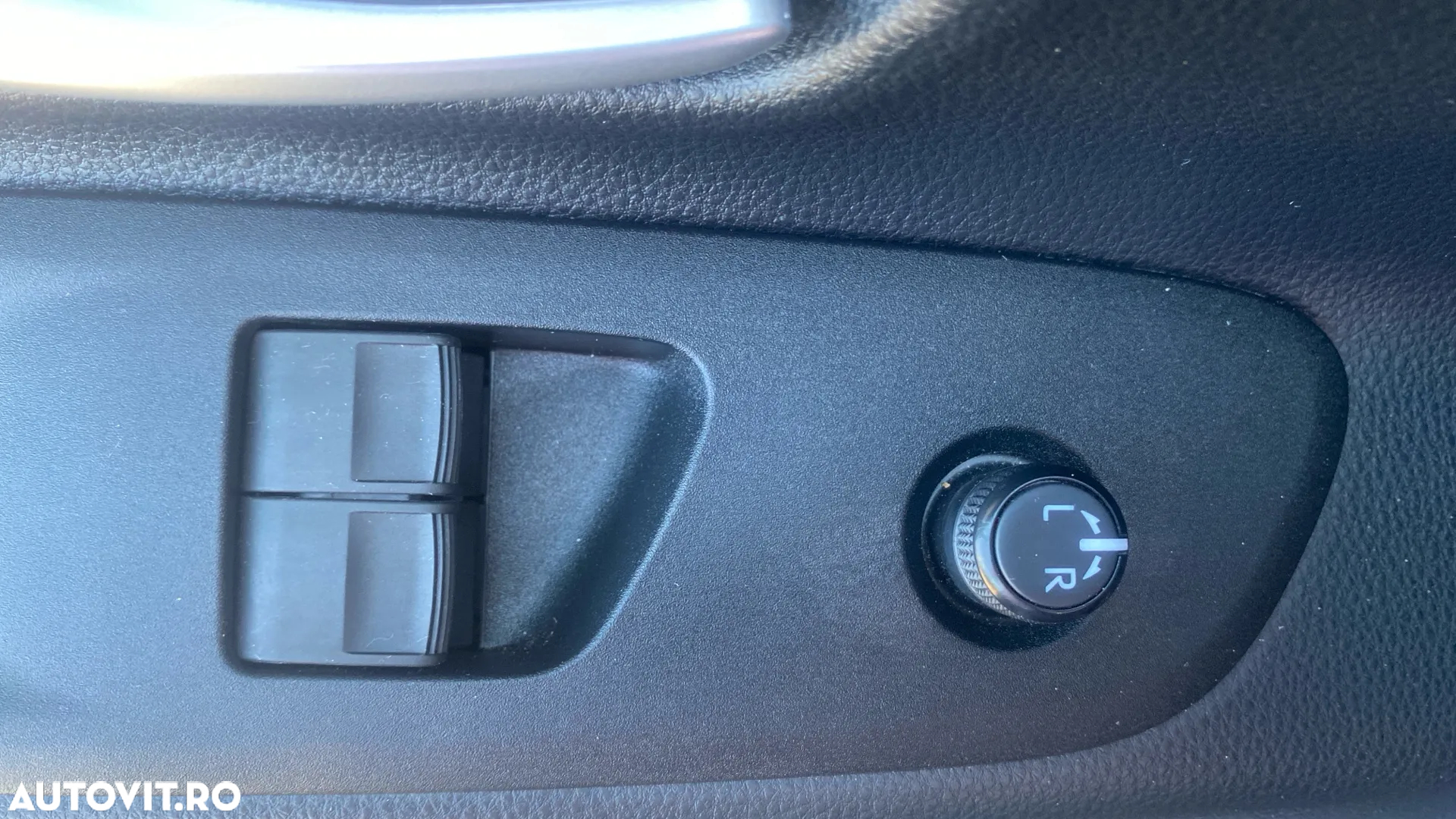 Toyota Aygo X 1.0l CVT UNDERCOVER JBL - 12
