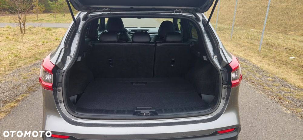 Nissan Qashqai 1.2 DIG-T Xtronic TEKNA+ - 10