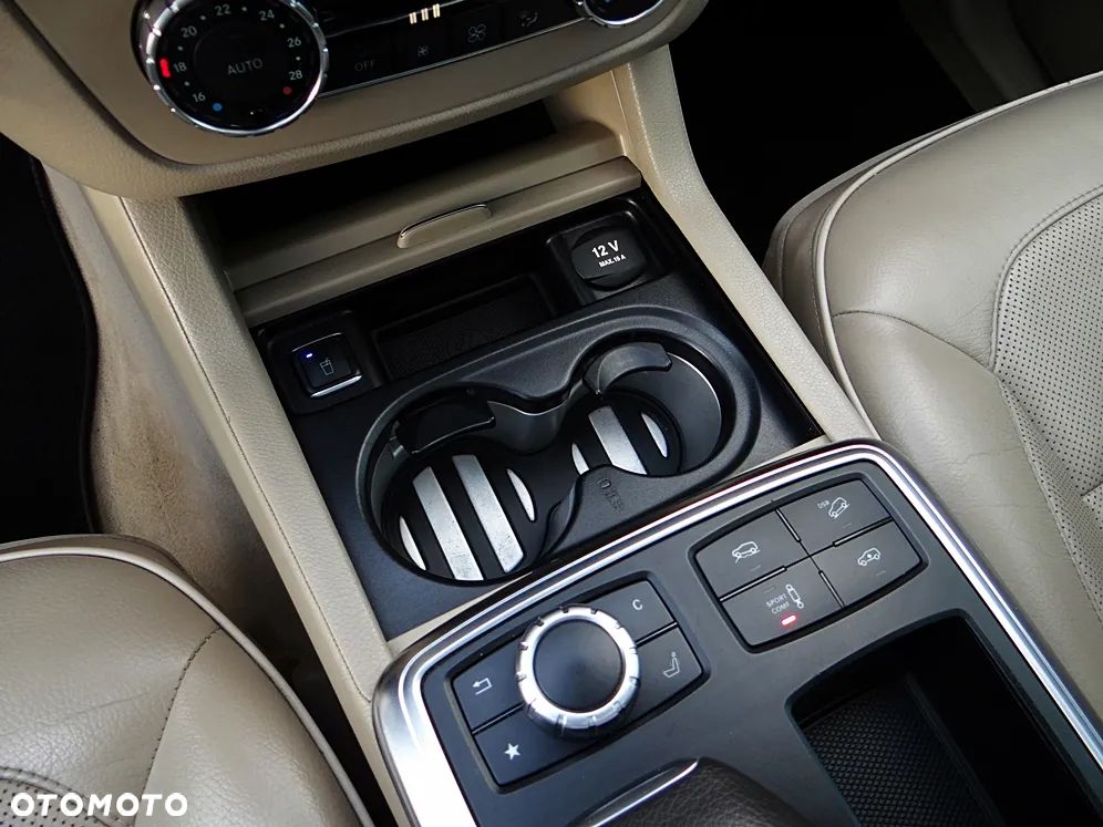 Mercedes-Benz ML 350 BlueTEC 4MATIC 7G-TRONIC - 31