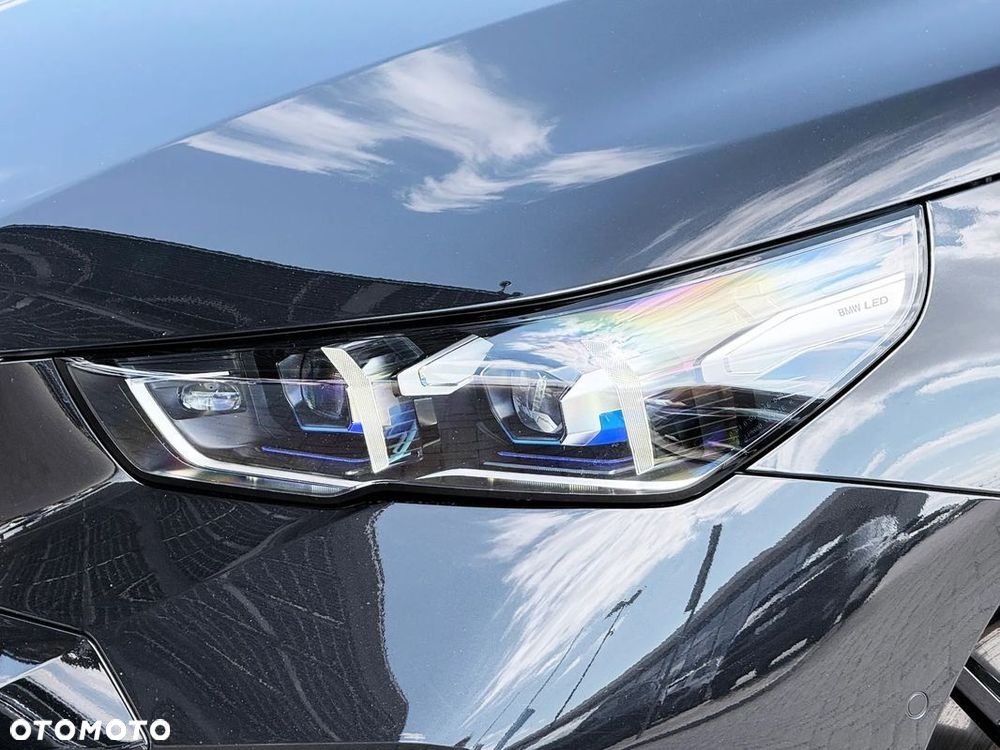 BMW Seria 5 540d xDrive mHEV - 10