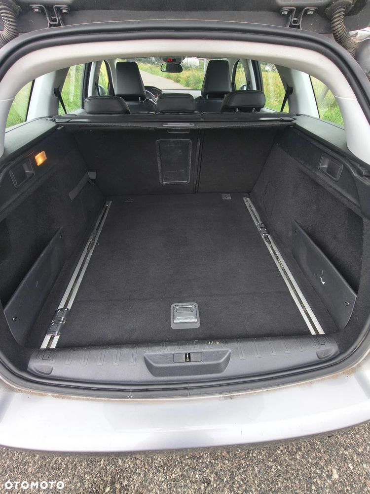 Peugeot 308 2.0 Blue HDi Allure S&S - 8