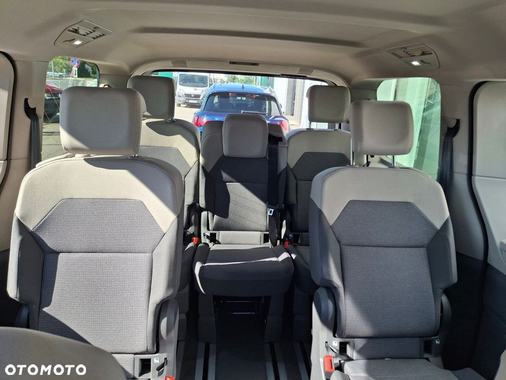 Volkswagen Multivan - 27