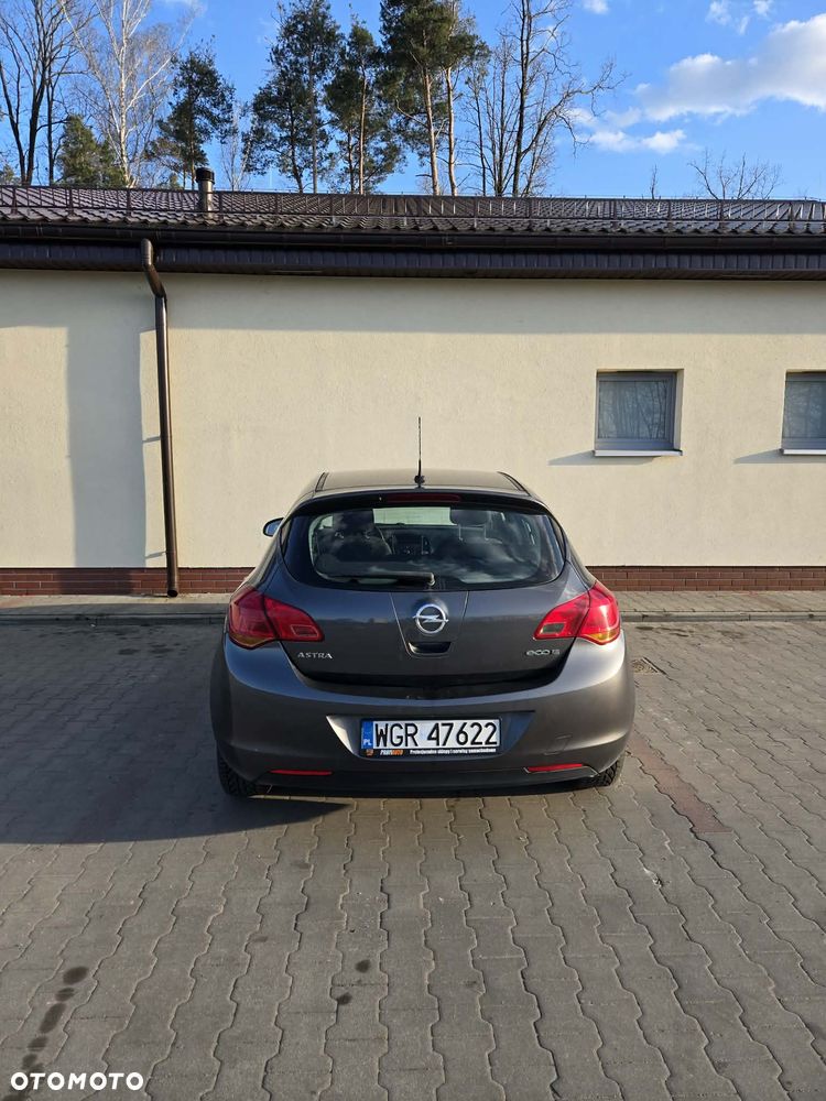 Opel Astra 1.4 - 7