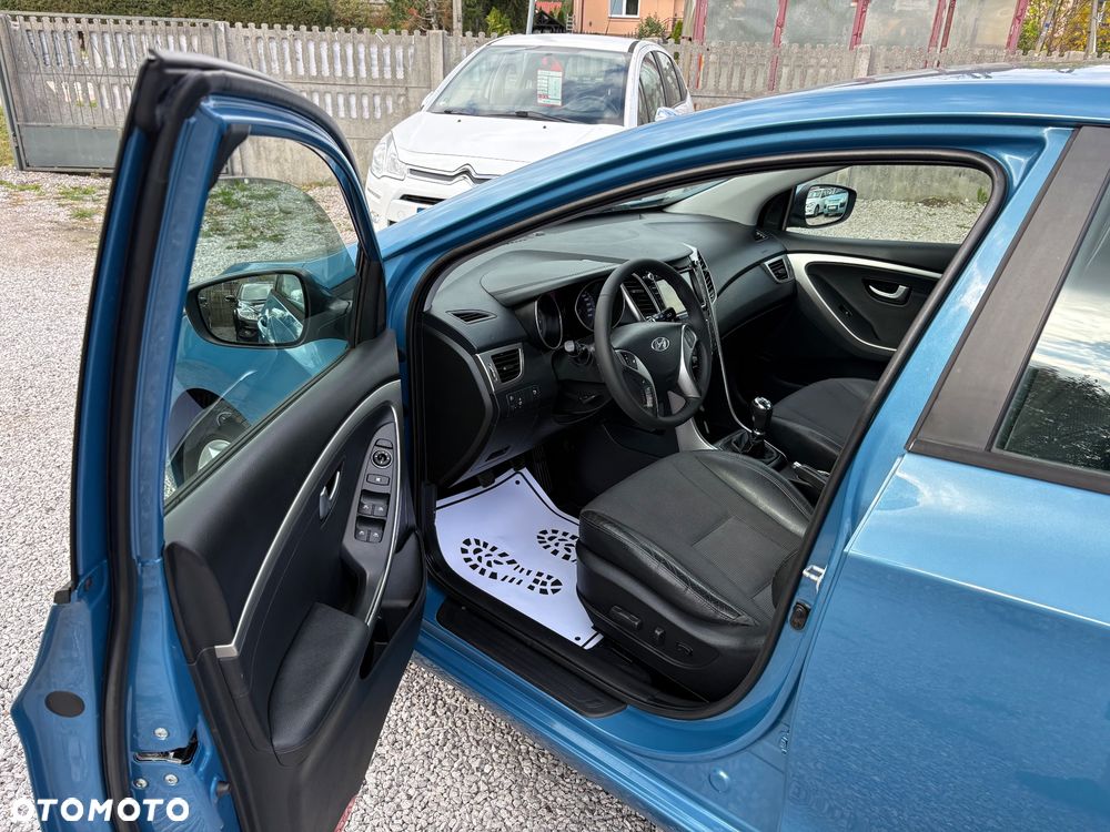Hyundai i30 1.4 Premium - 17