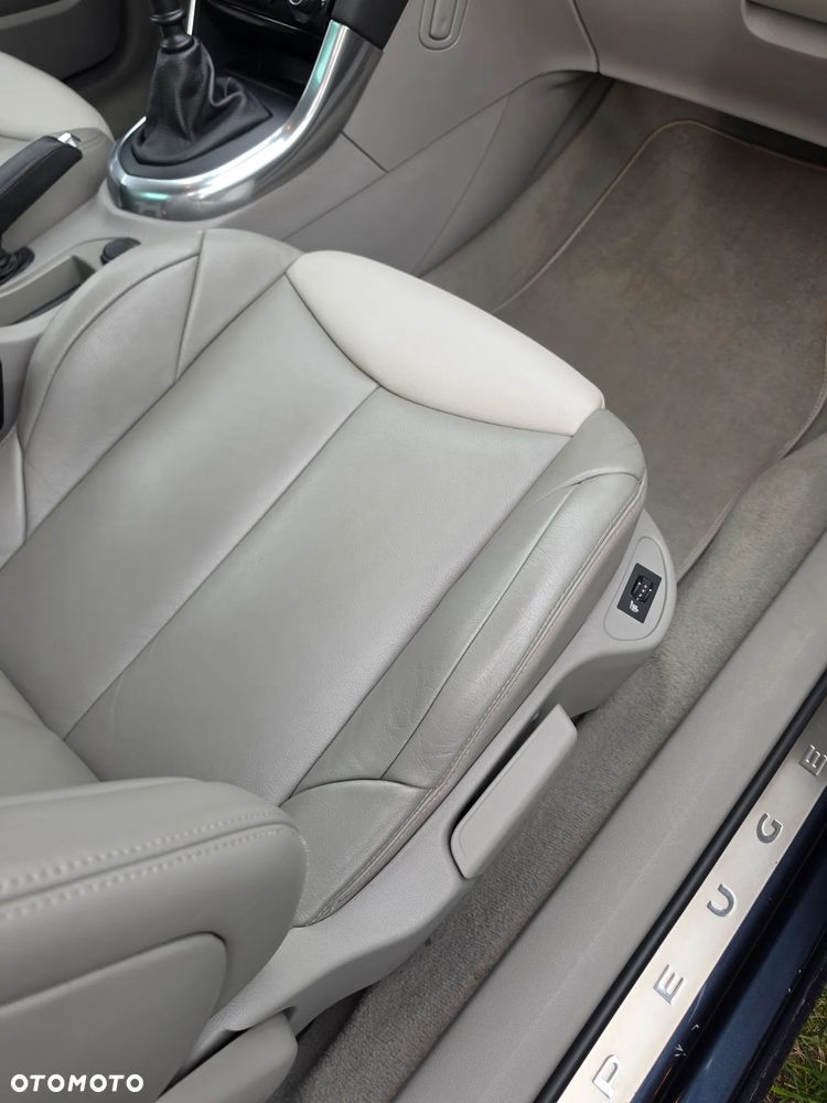 Peugeot 308 CC 155 THP Platinum - 28