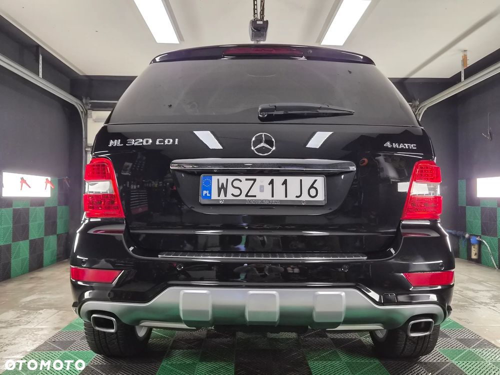 Mercedes-Benz ML - 11