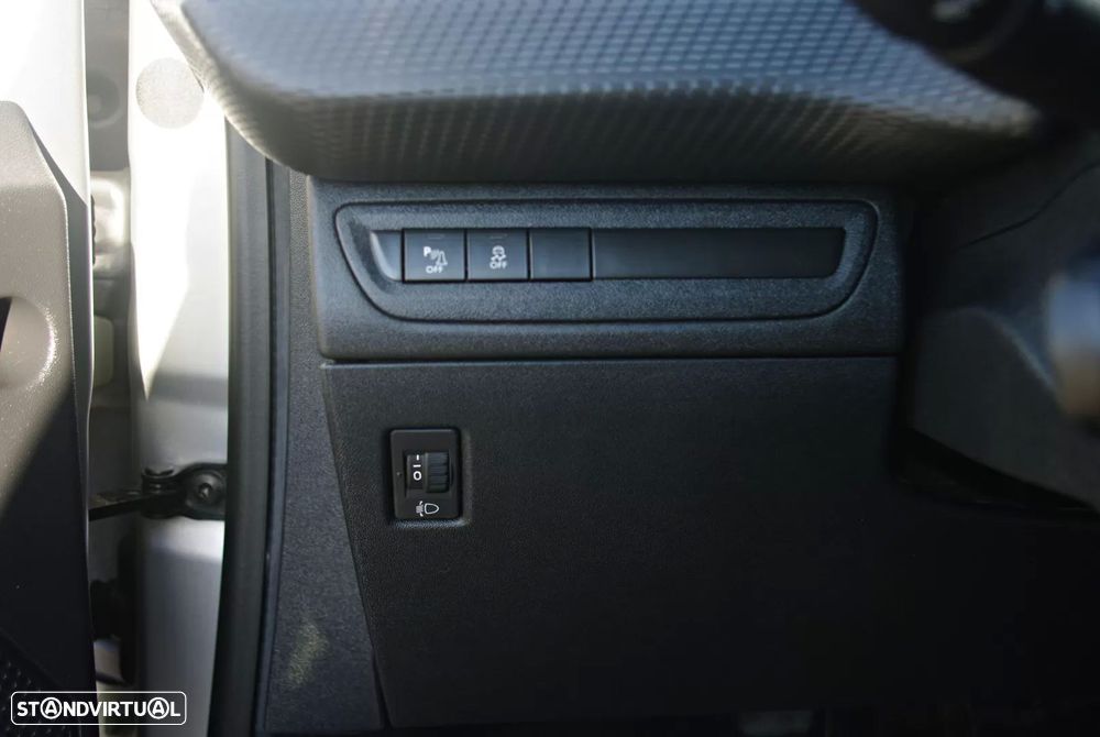 Peugeot 208 1.2 PureTech Style - 20