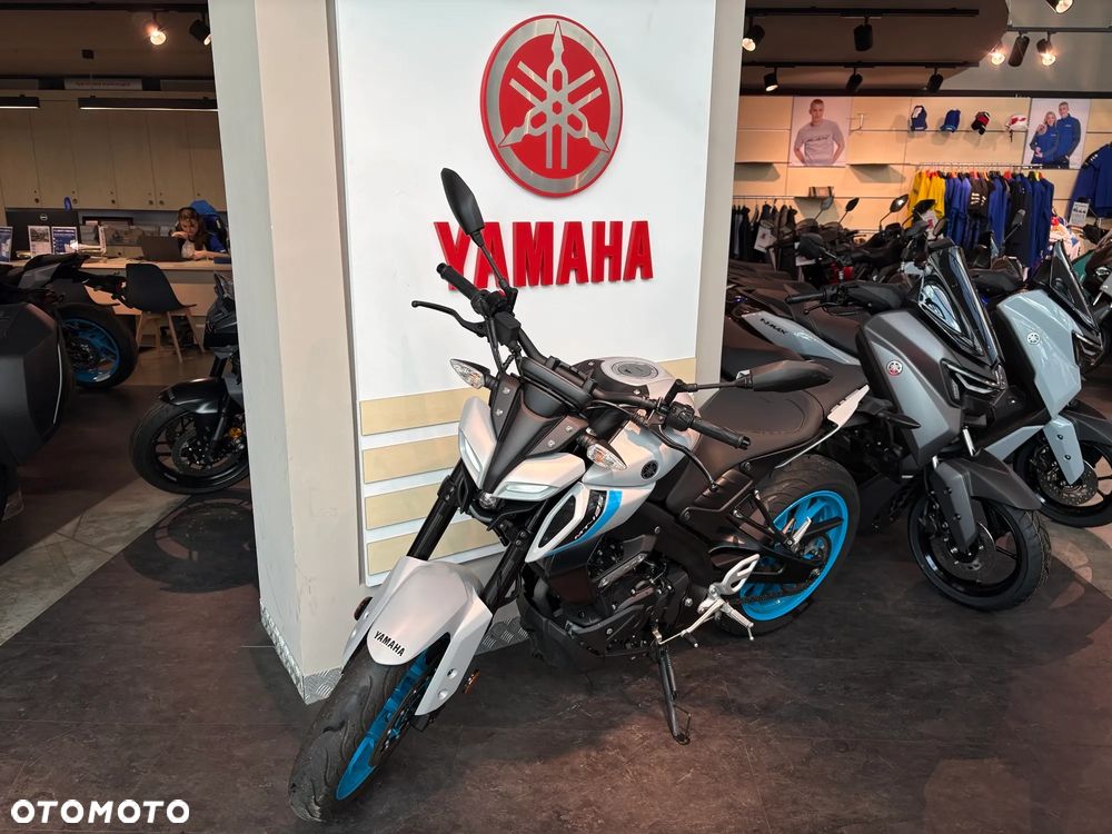 Yamaha MT - 3