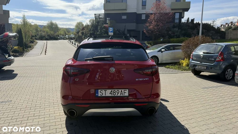 Alfa Romeo Stelvio 2.0 Turbo 16V AT8-Q4 Super - 5