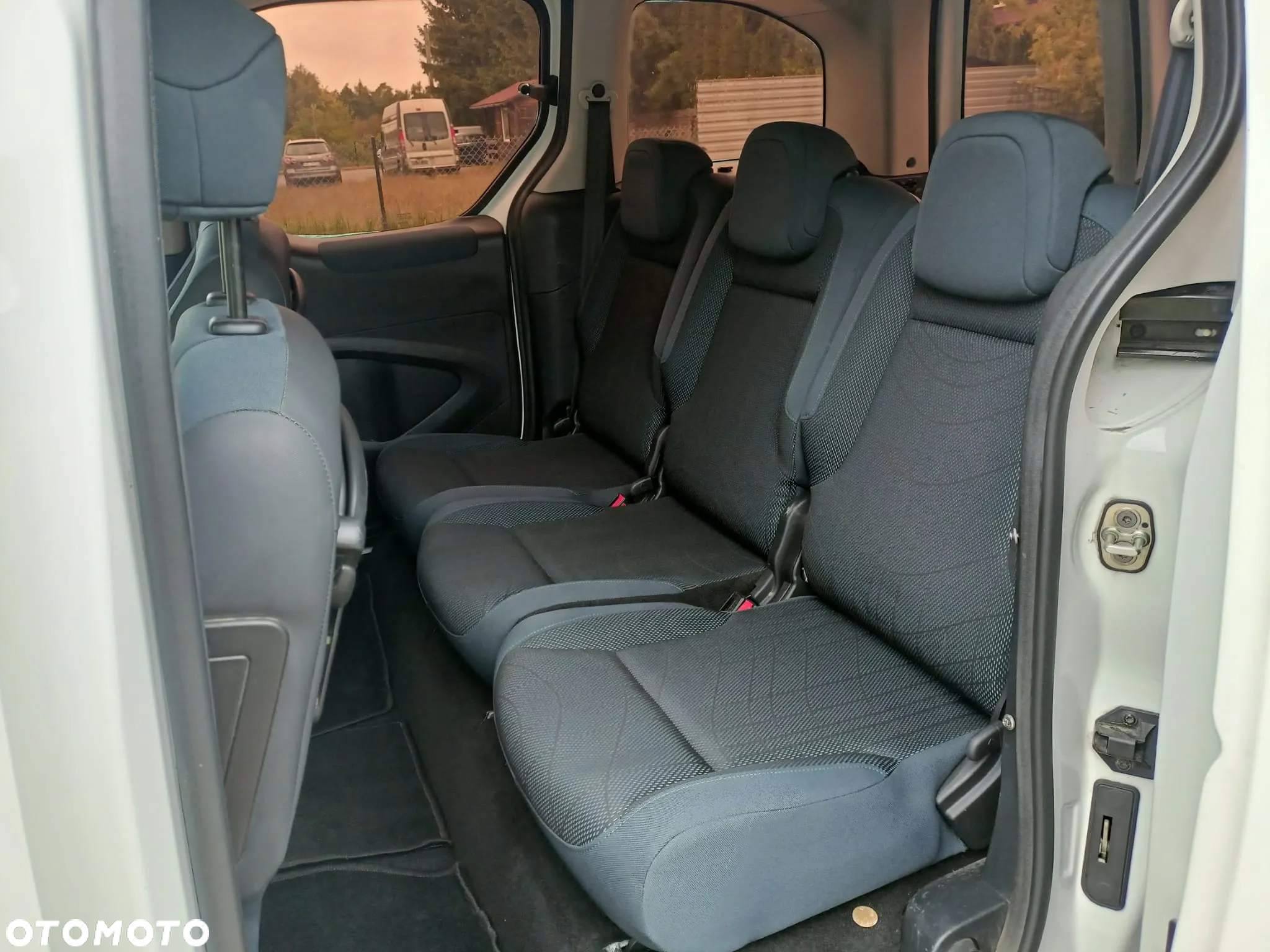 Peugeot Partner Tepee HDi FAP 110 Family - 14