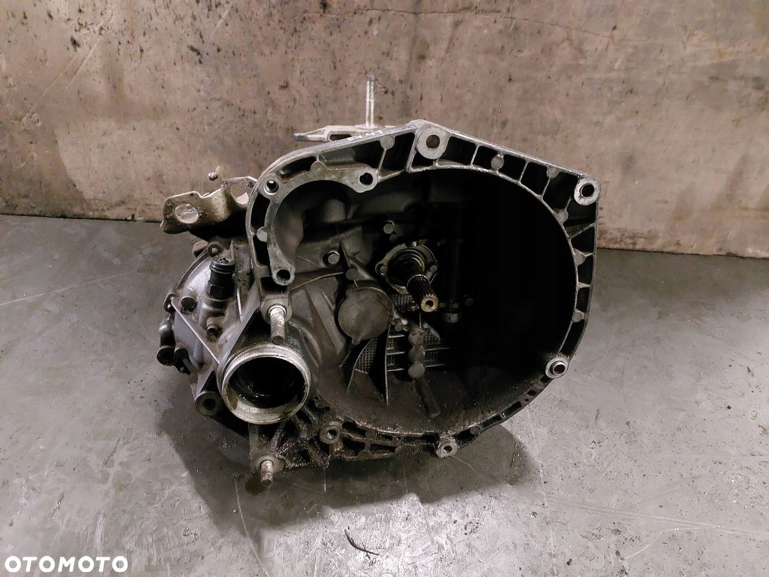 SKRZYNIA BIEGÓW FIAT DOBLO I 1.9 D 223A6000 - 1