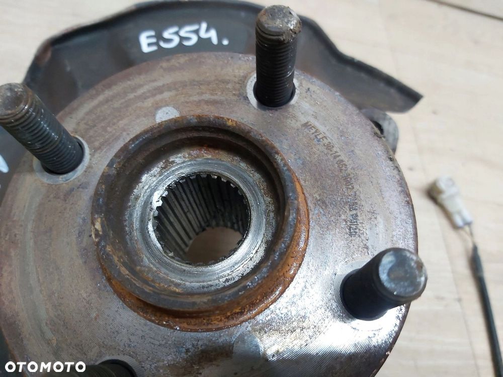 Toyota Yaris II 06-11r zwrotnica piasta prawy przód 1,0 1,3 1,4 - 2