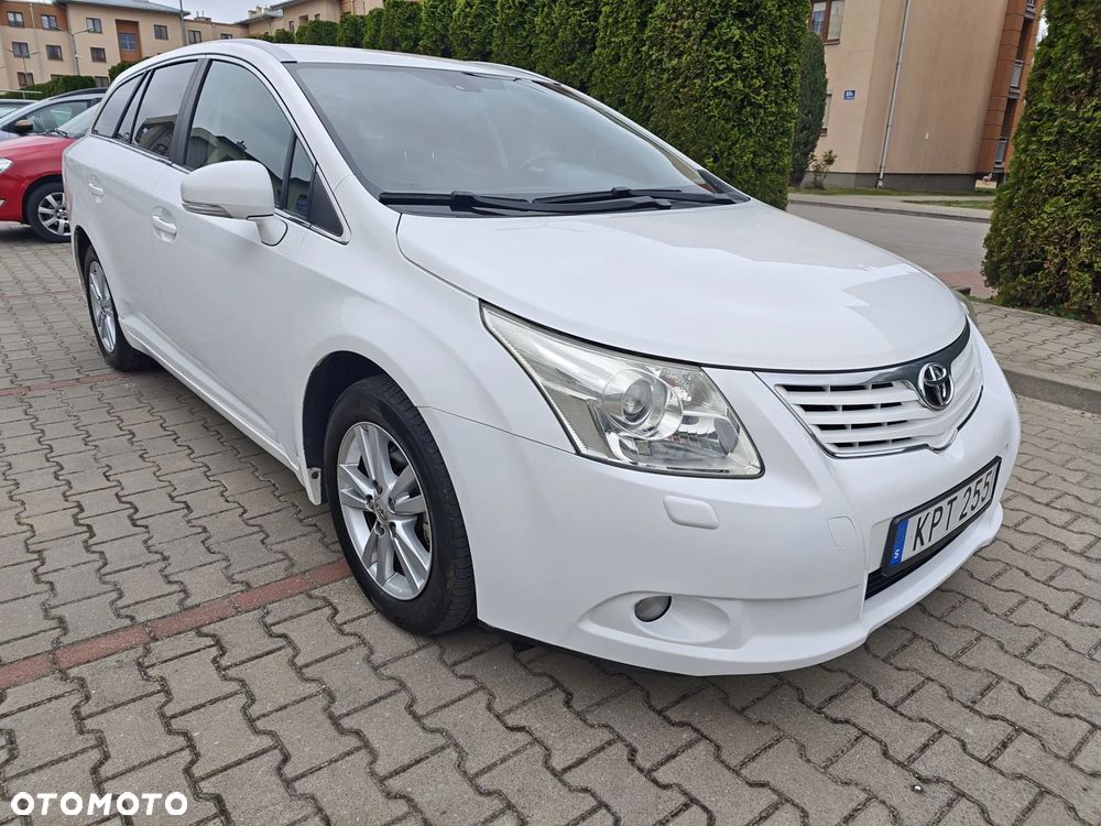 Toyota Avensis 2.0 Sol EU5 - 3