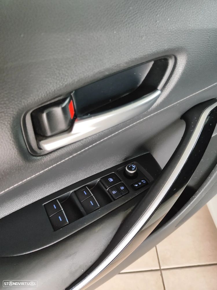 Toyota Corolla Touring Sports 1.8 Hybrid Comfort - 22