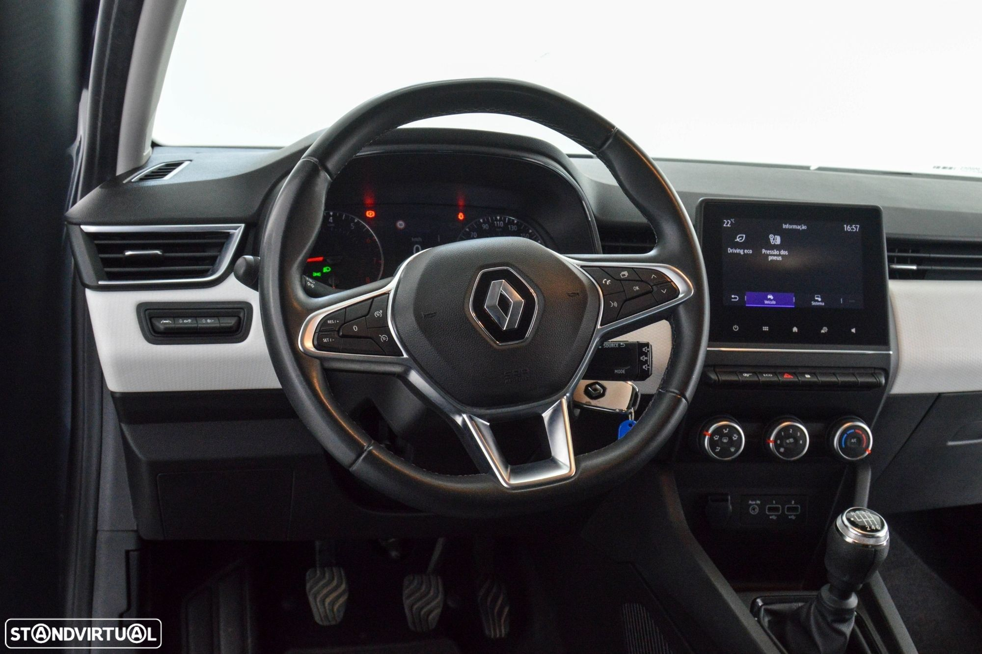 Renault Clio 1.0 TCe Evolution - 24