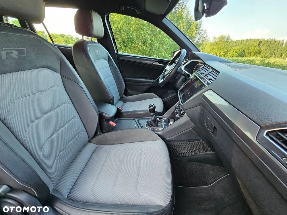 Volkswagen Tiguan 2.0 TDI SCR R-Line - 31