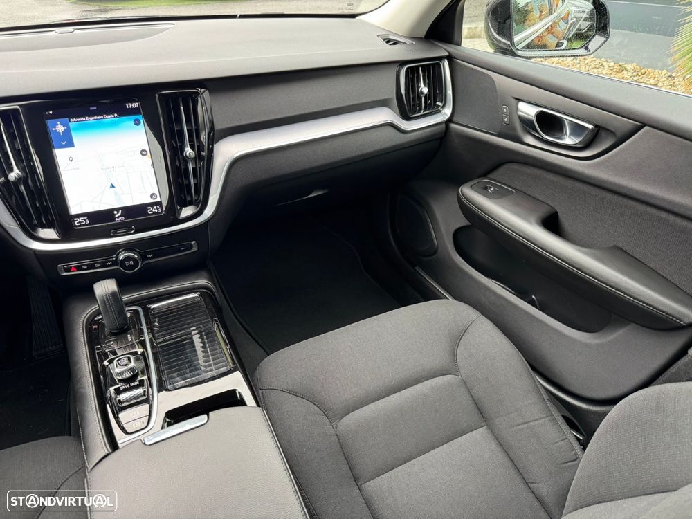 Volvo V60 2.0 T6 AWD TE Inscription Expression - 25
