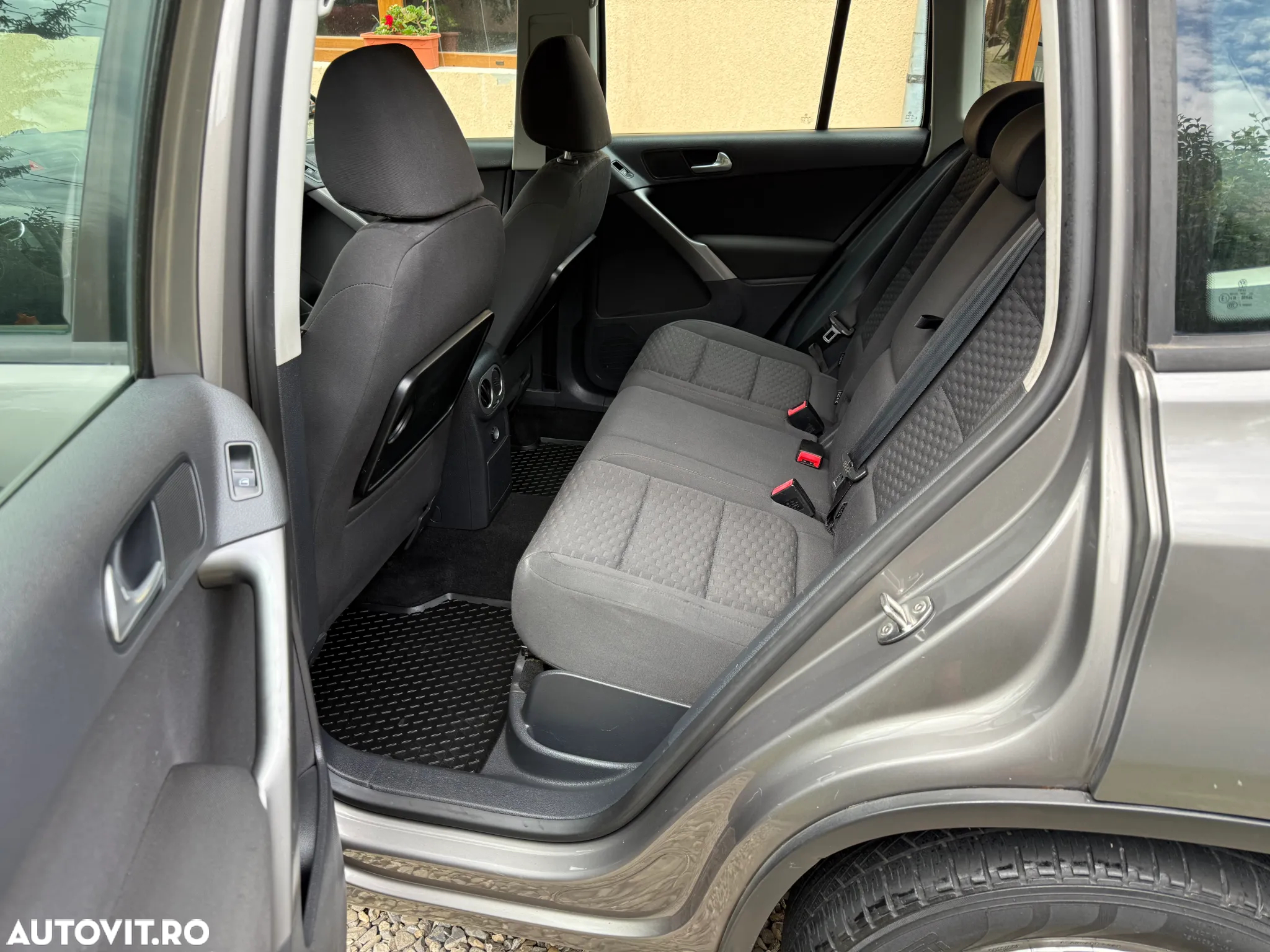 Volkswagen Tiguan 2.0 TDI 4Motion Trend & Fun - 11