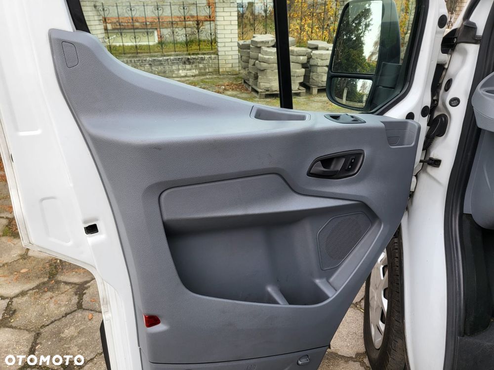Ford Transit - 20