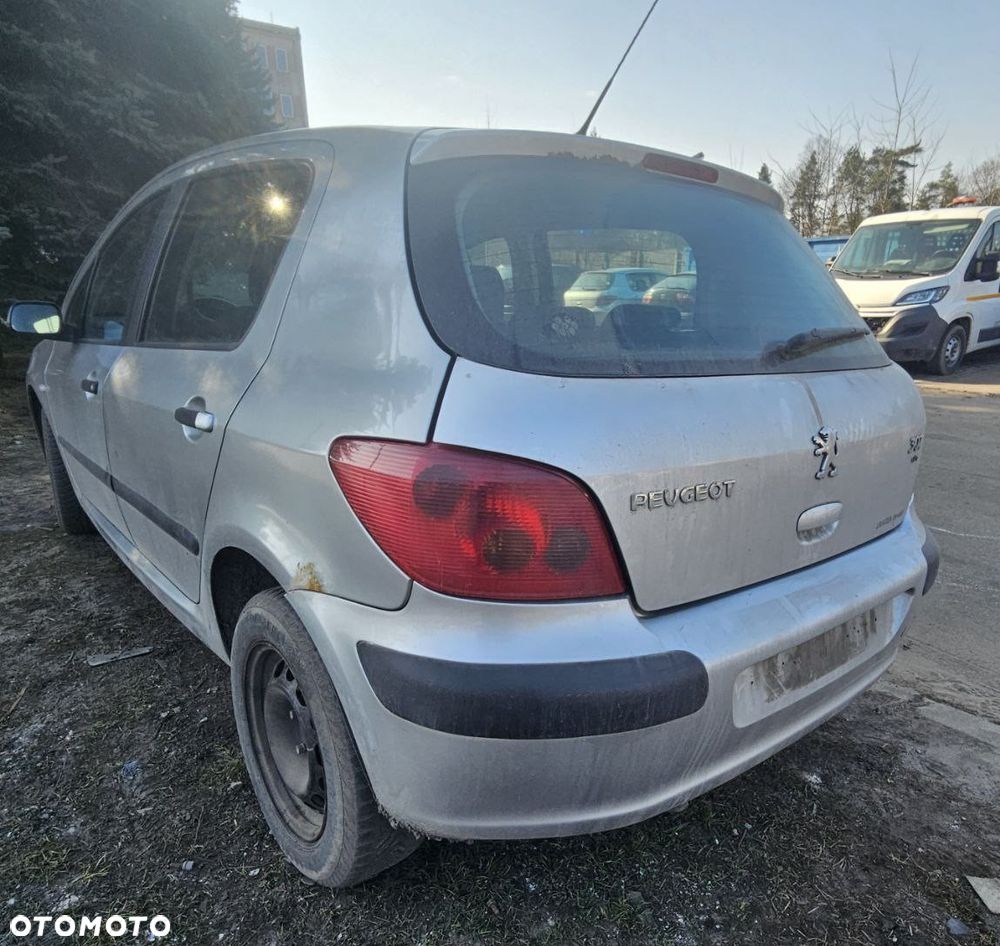 Zderzak tył / Peugeot 307  (kod lak: EZA) - 3