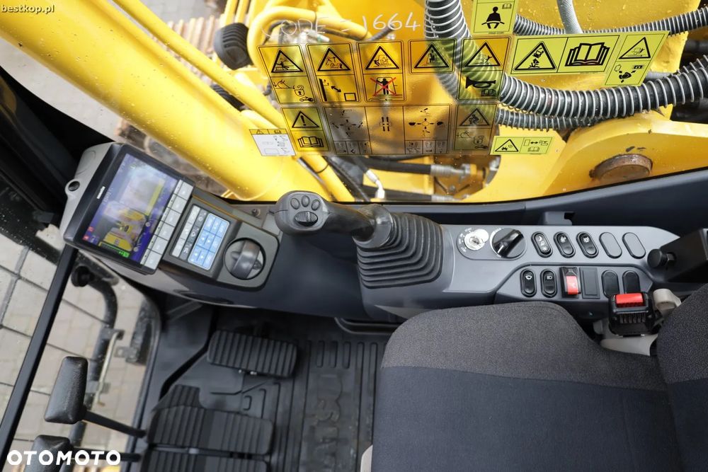 Komatsu PC210LC-11 - 23