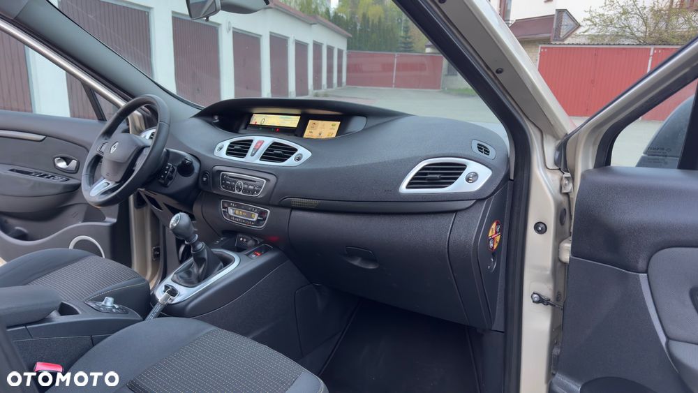 Renault Scenic 1.6 16V 110 Xmod Paris - 20