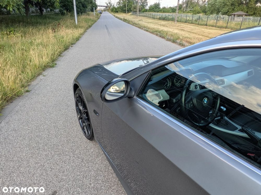 BMW Seria 3 325i - 12
