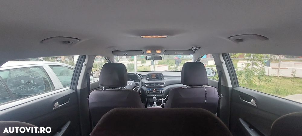 Hyundai Tucson 1.6 GDI 2WD 6MT Style - 11