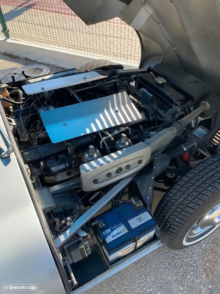Jaguar E-Type - 14