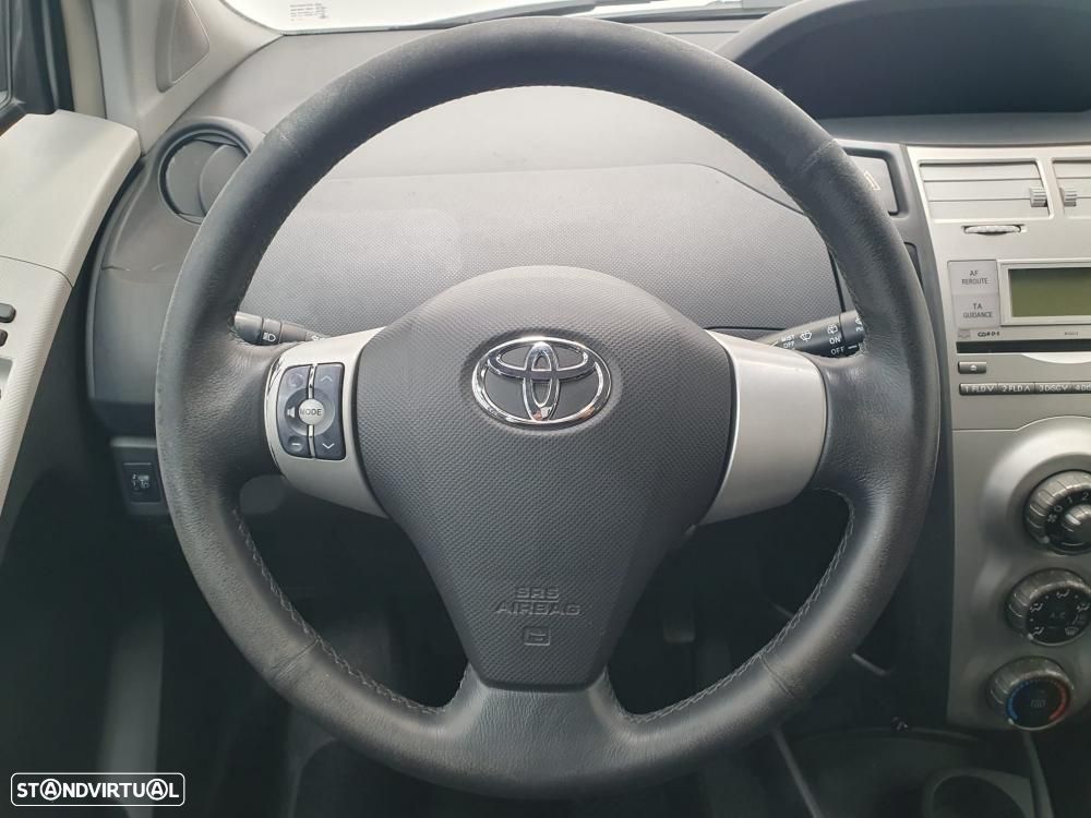 Toyota Yaris 1.4 D-4D Comfort - 10