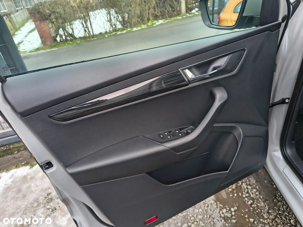 Skoda Karoq 1.0 TSI 4x2 Style DSG - 17