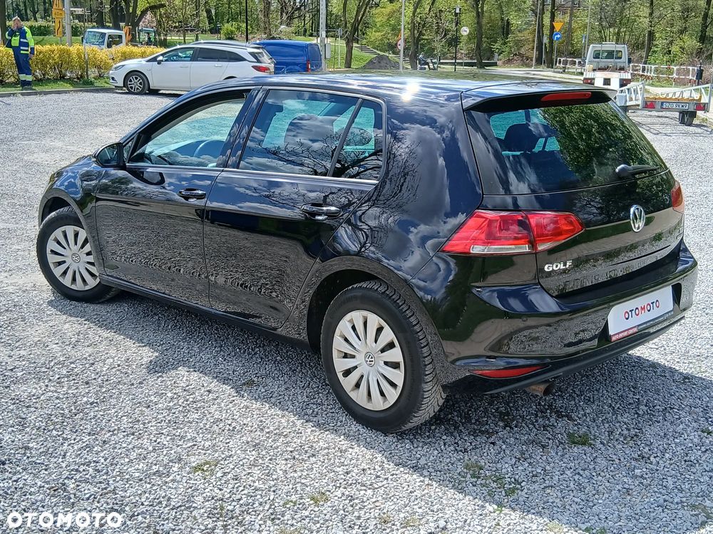 Volkswagen Golf 1.6 TDI BlueMotion Technology Comfortline - 27