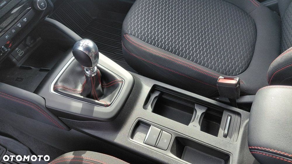 Ford Kuga - 11