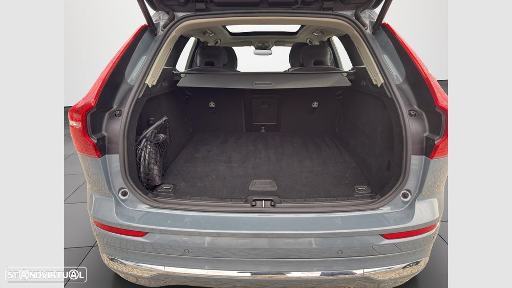 Volvo XC 60 2.0 T6 PHEV Core AWD - 15