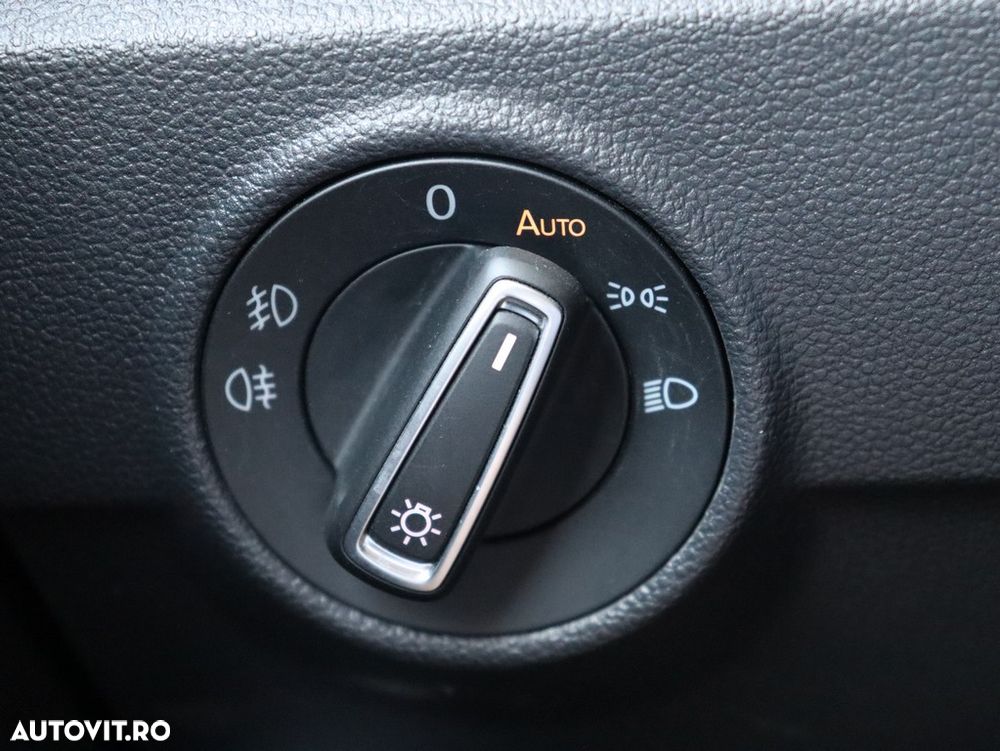 Volkswagen T-Roc 1.0 TSI Design - 11