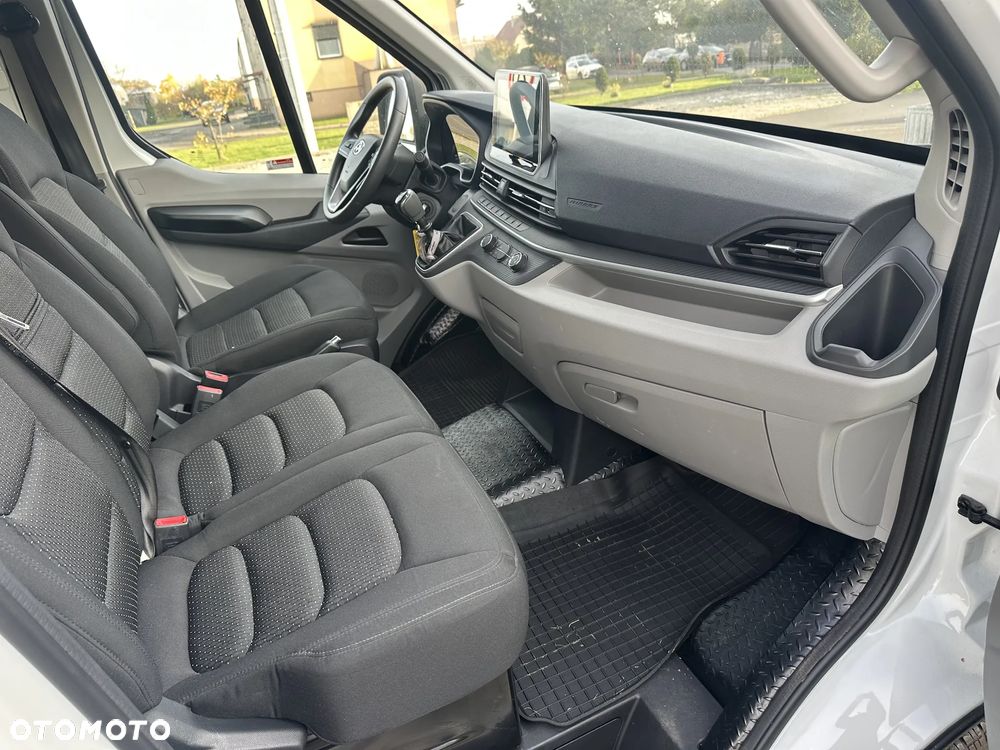 Maxus DELIVER 9 - 13