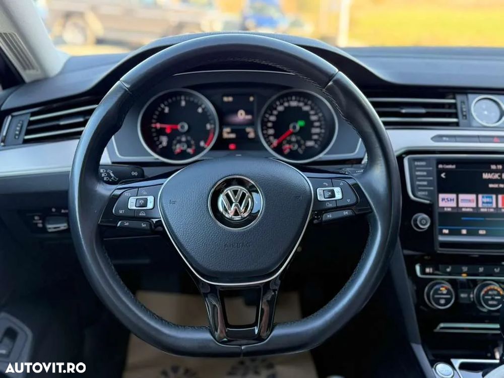 Volkswagen Passat Variant 2.0 TDI DSG 4Motion Highline - 5