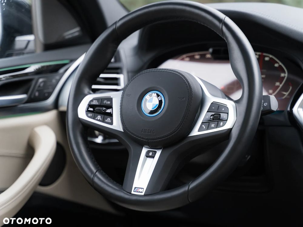 BMW iX3 80kWh Impressive - 21