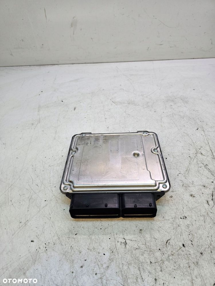 KOMPUTER STEROWNIK SILNIKA AUDI VW 2.0 FSI 06F906056T - 2