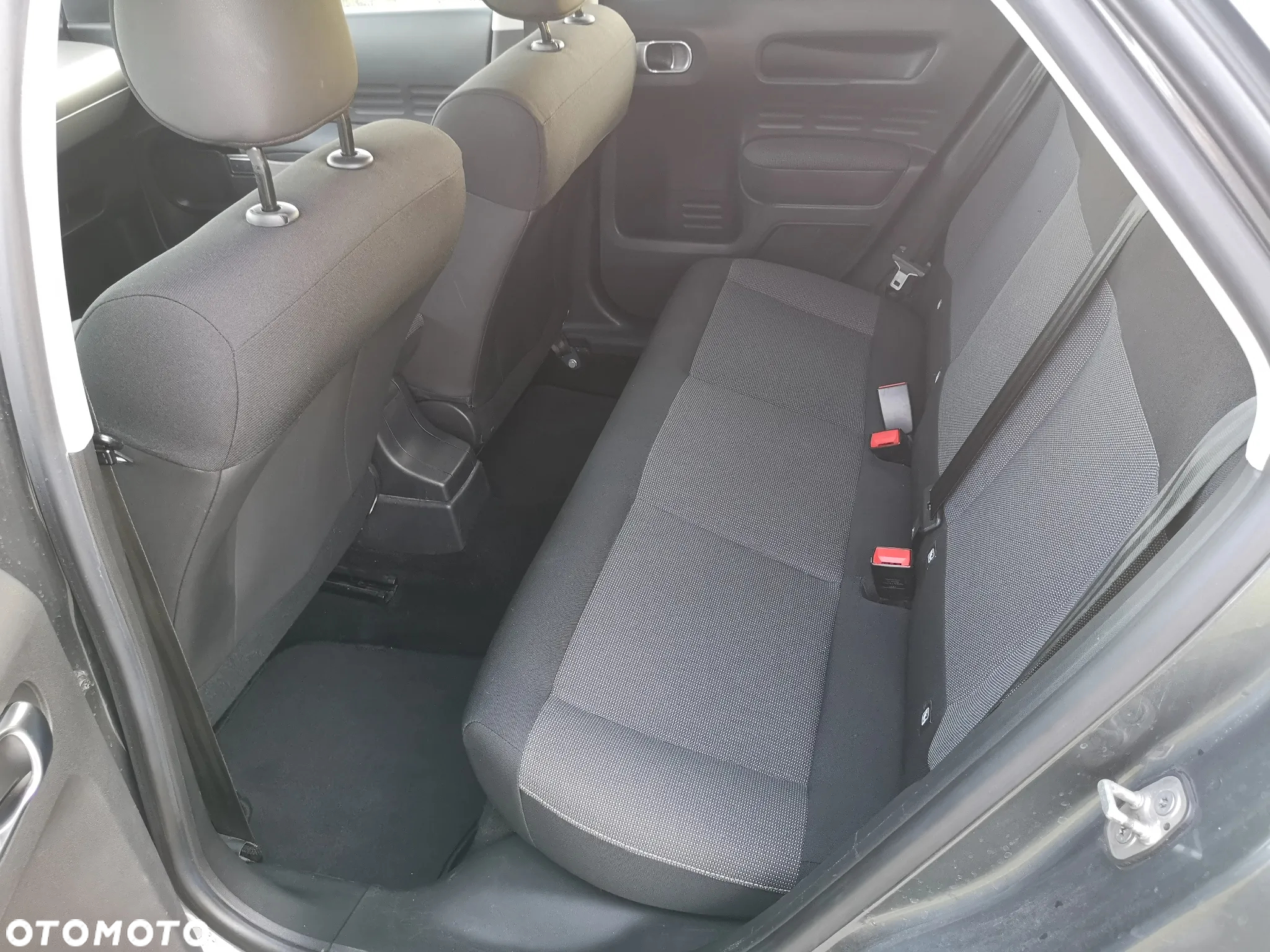 Citroën C4 Cactus 1.2 PureTech Shine Edition S&S ETG - 8