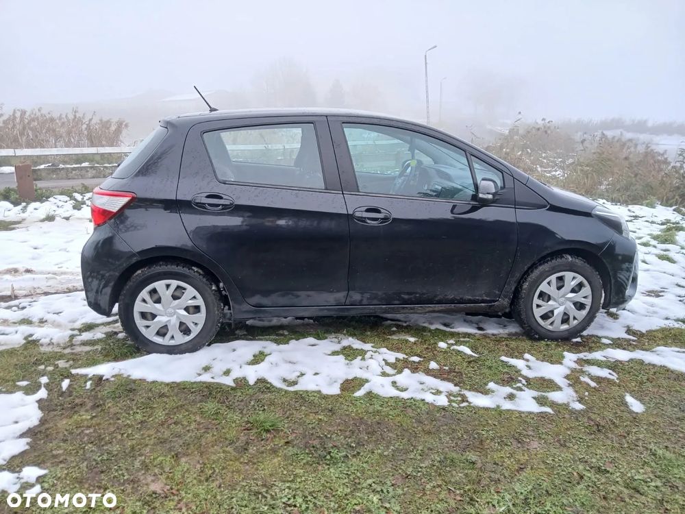 Toyota Yaris 1.5 Premium - 2