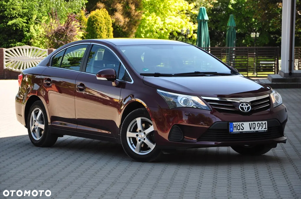 Toyota Avensis 1.6 Active - 18