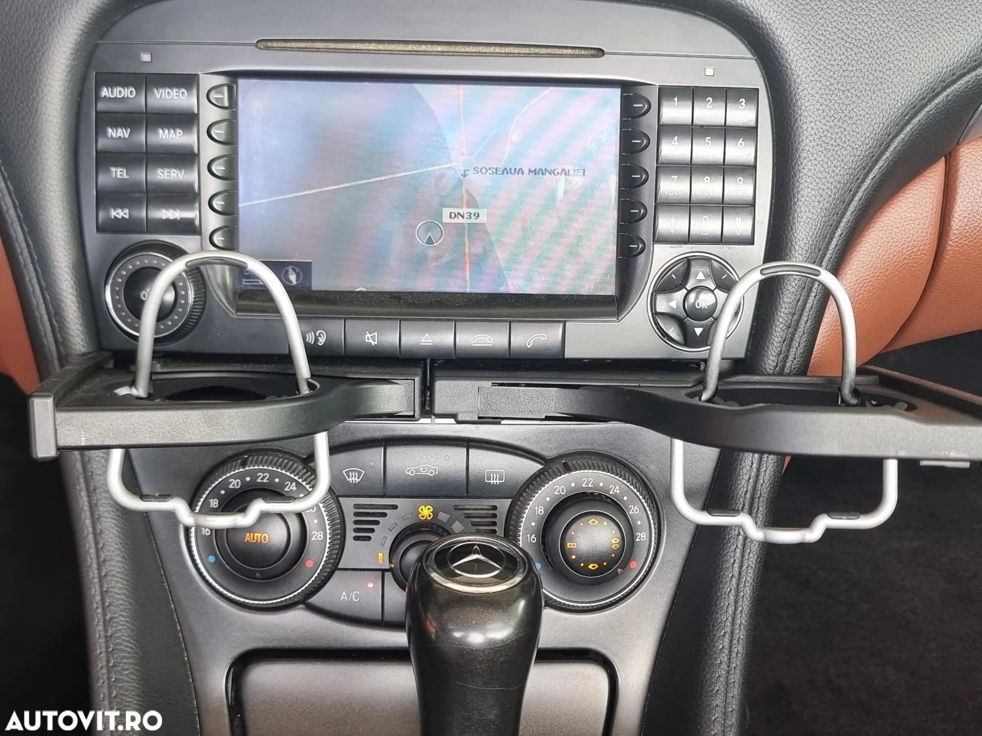 Mercedes-Benz SL 350 Aut - 25