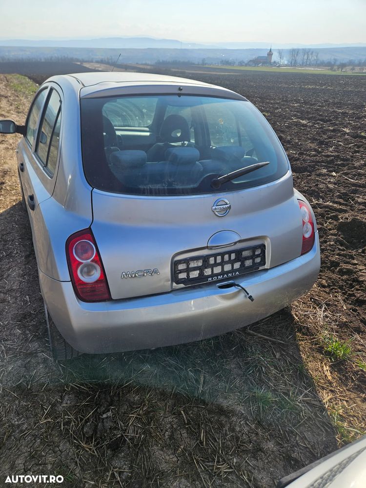 Dezmembrez nissan micra - 3